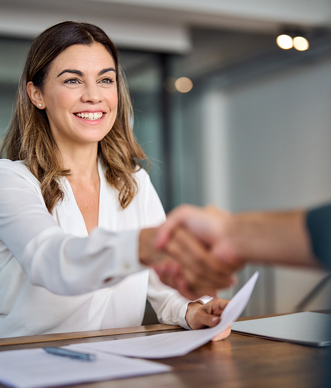 women shake hand